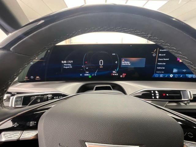 Used 2026 Cadillac Vistiq Sport w/ LPO, Floor Liner Package AWD/4WD image 8