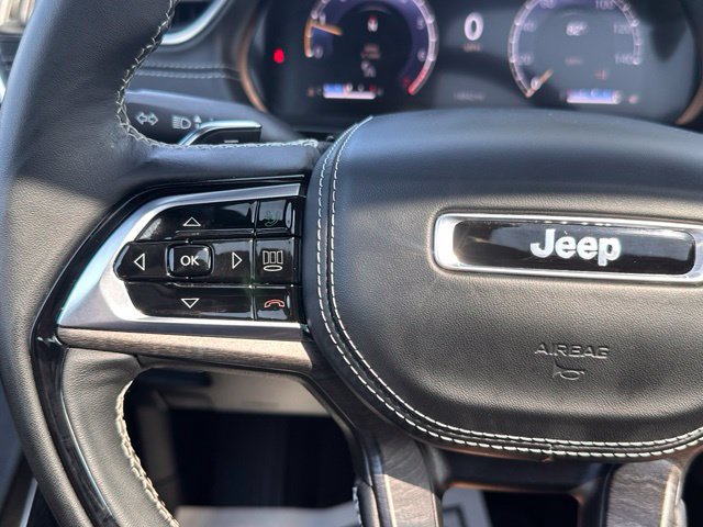 Used 2025 Jeep Grand Cherokee Overland w/ Adv Protech Group III AWD/4WD image 23