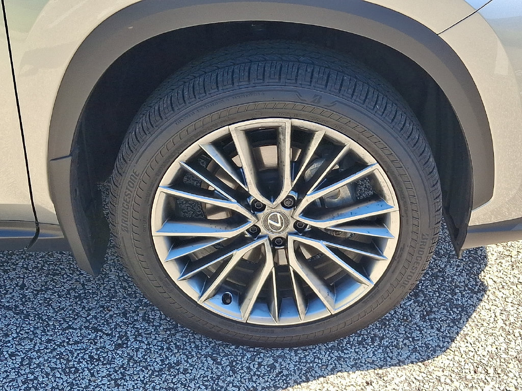 Used 2025 Lexus NX 350h AWD w/ Accessory Package (2T) image 8