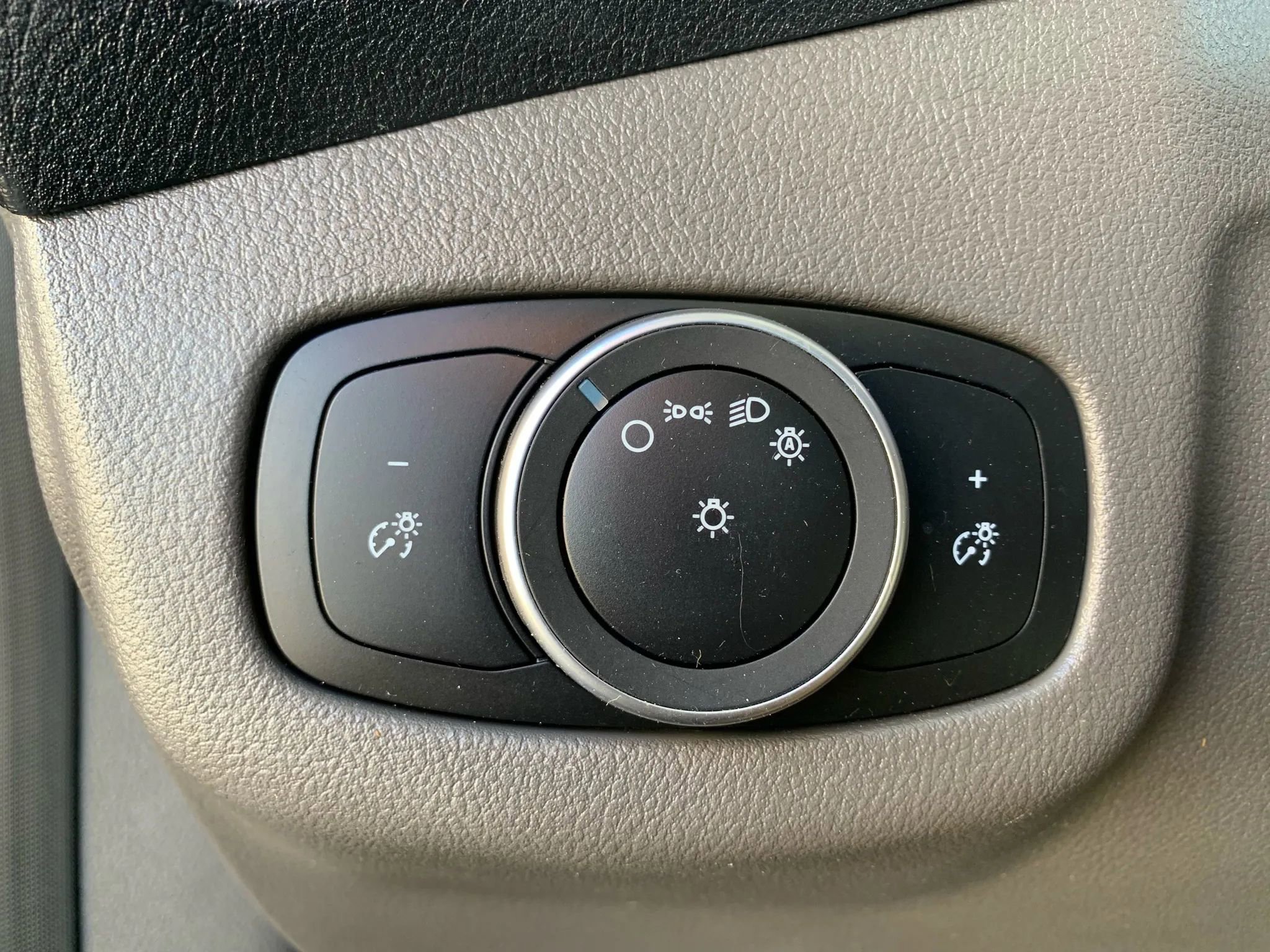 Used 2022 Ford Transit Connect XL image 19