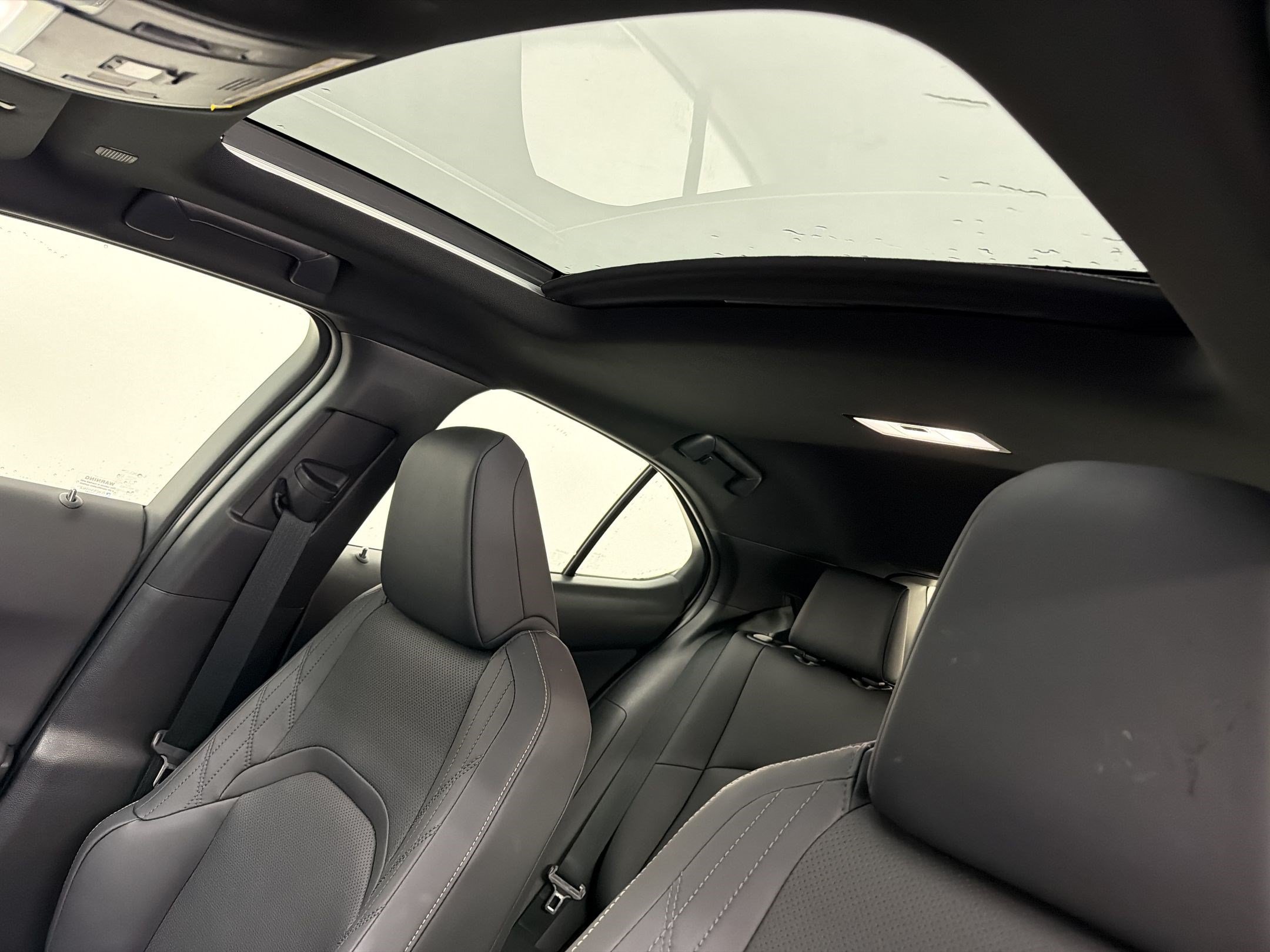 Used 2025 Lexus UX 300h FWD image 13