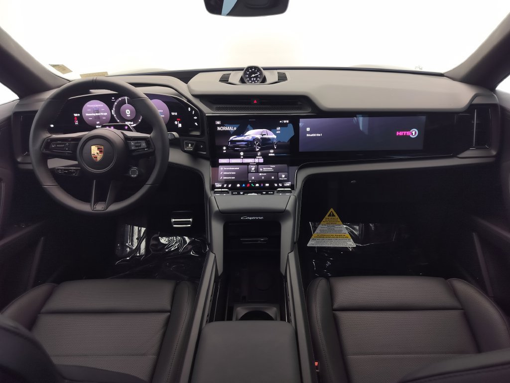 New 2026 Porsche Cayenne Electric Coupe AWD/4WD image 8