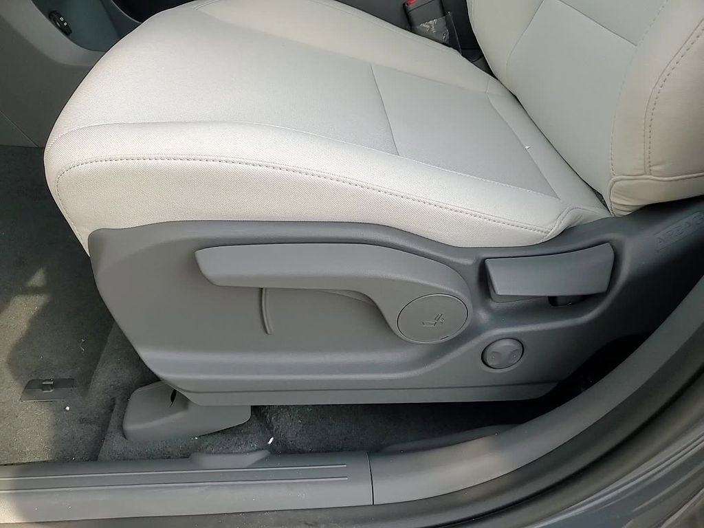 New 2026 Hyundai Santa Fe SE image 14