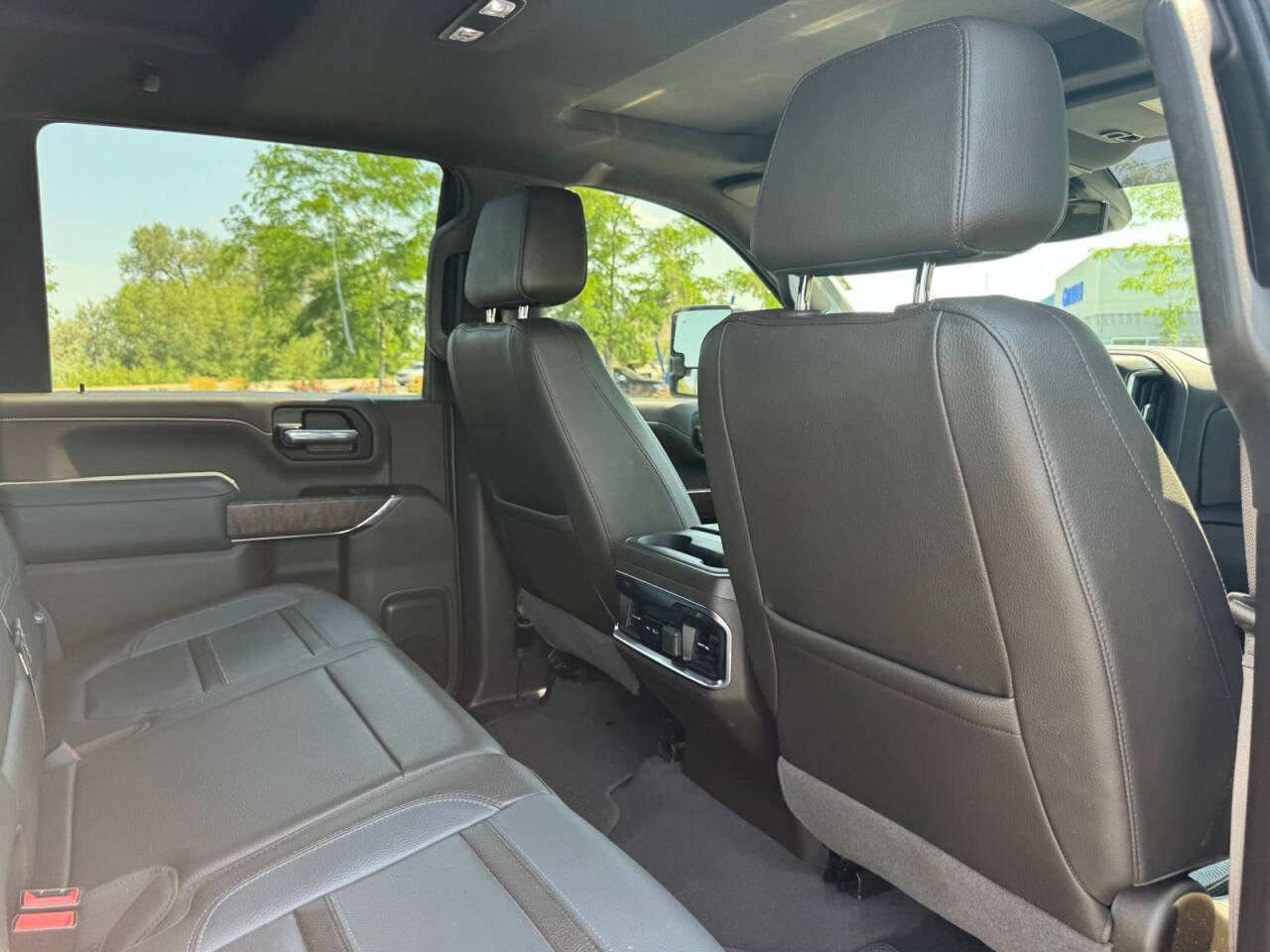 Used 2022 GMC Sierra 3500 Denali AWD/4WD image 15