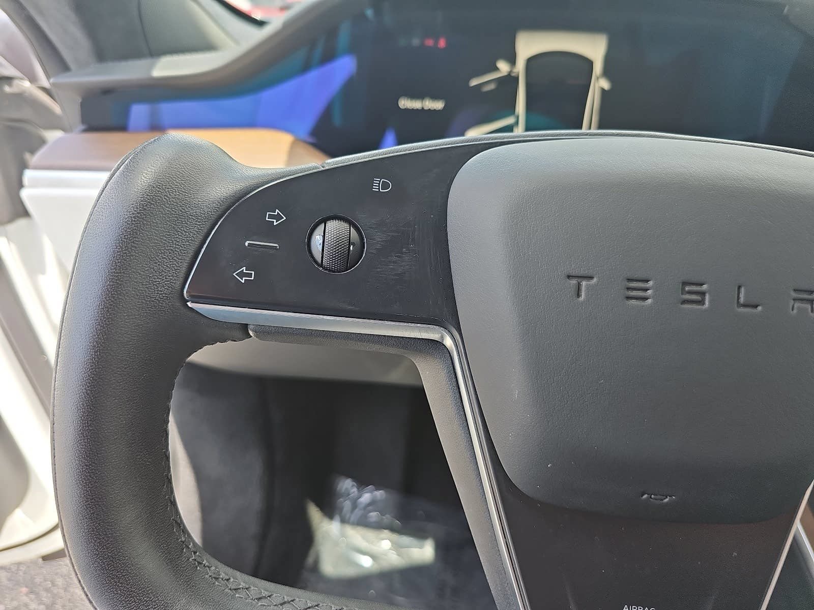 Used 2023 Tesla Model S Standard Range AWD/4WD image 17