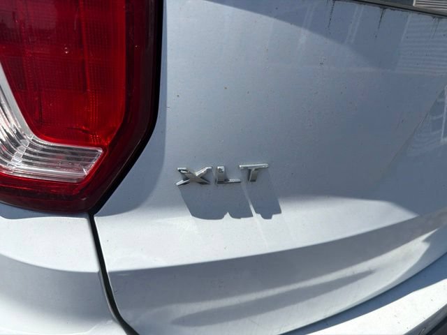 Used 2017 Ford Explorer XLT AWD/4WD image 25