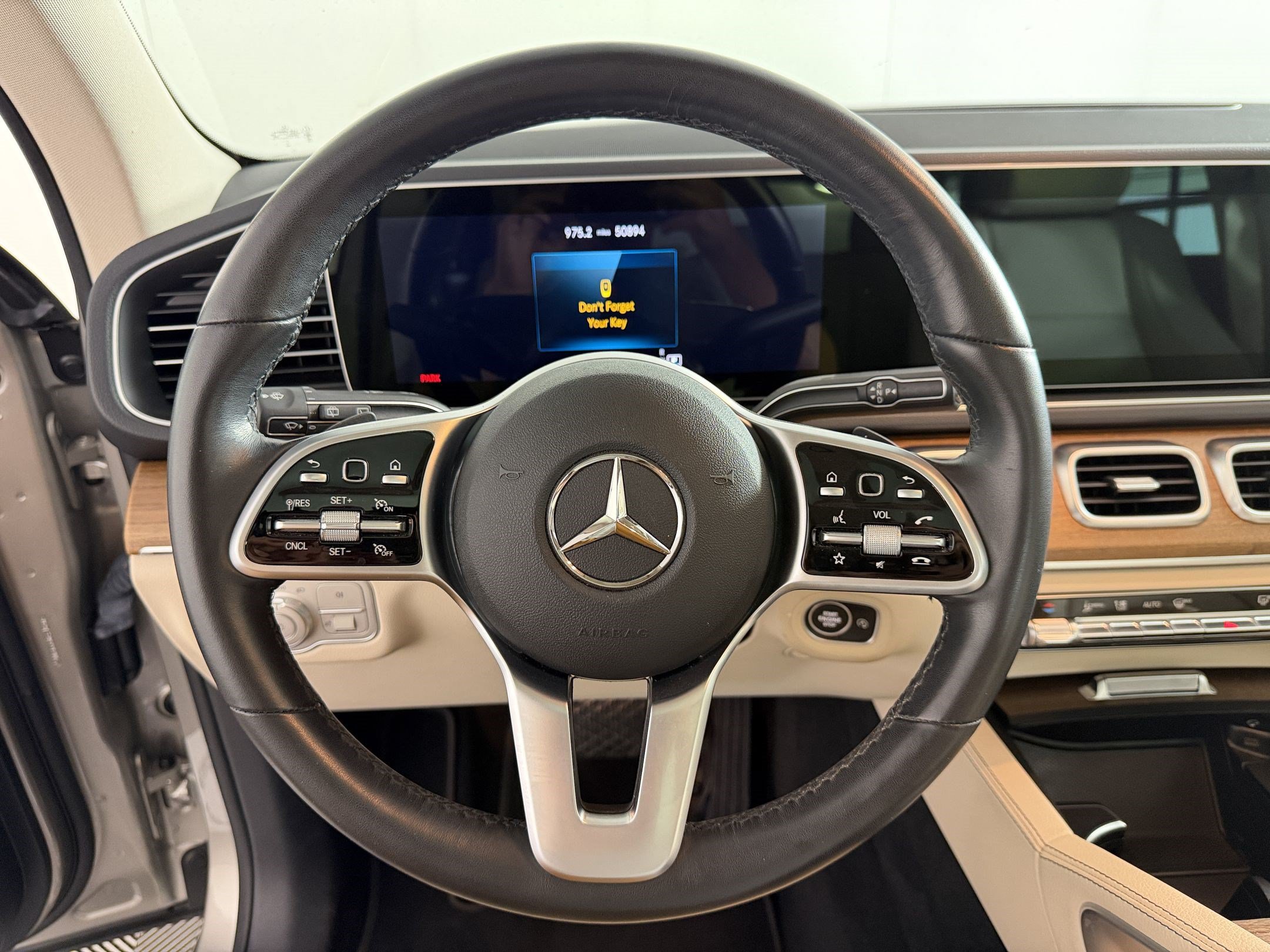 Used 2022 Mercedes-Benz GLE 350 image 11