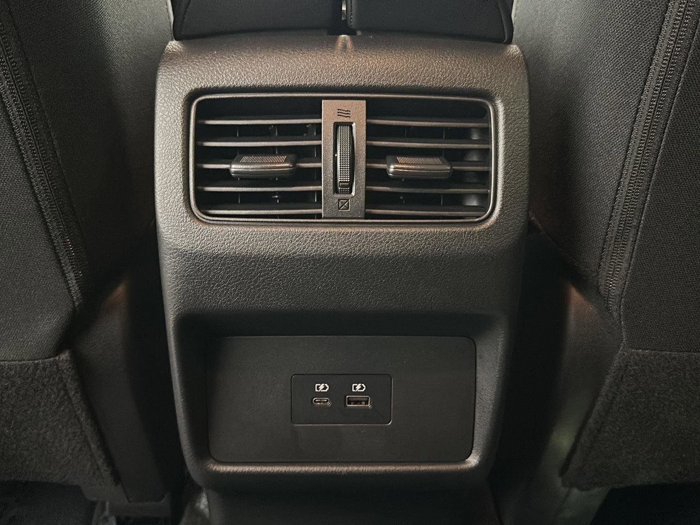 Used 2023 Nissan Rogue SV image 21