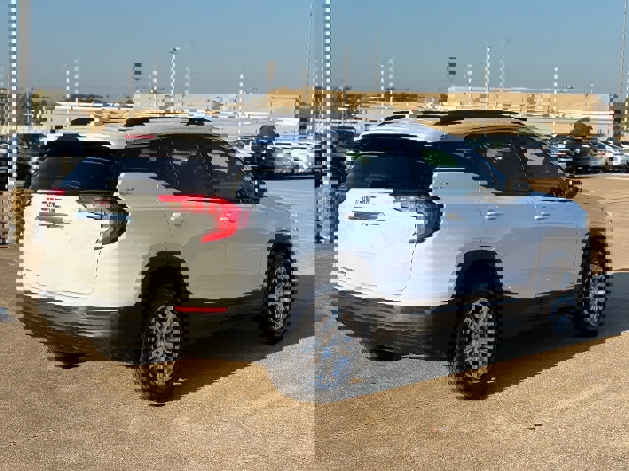 Used 2020 GMC Terrain SLE w/ Driver Convenience Package image 7