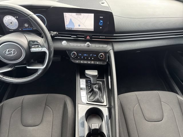Used 2023 Hyundai Elantra SEL w/ Convenience Package FWD image 15