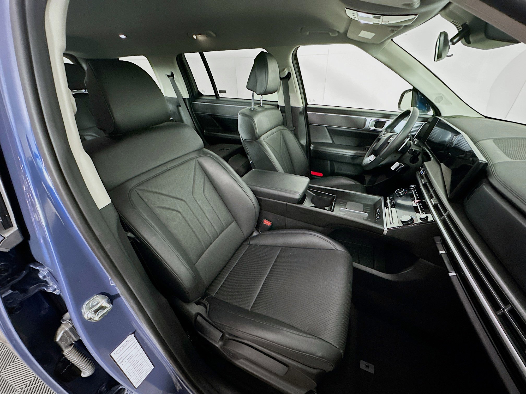 Used 2025 Hyundai Santa Fe SEL image 32