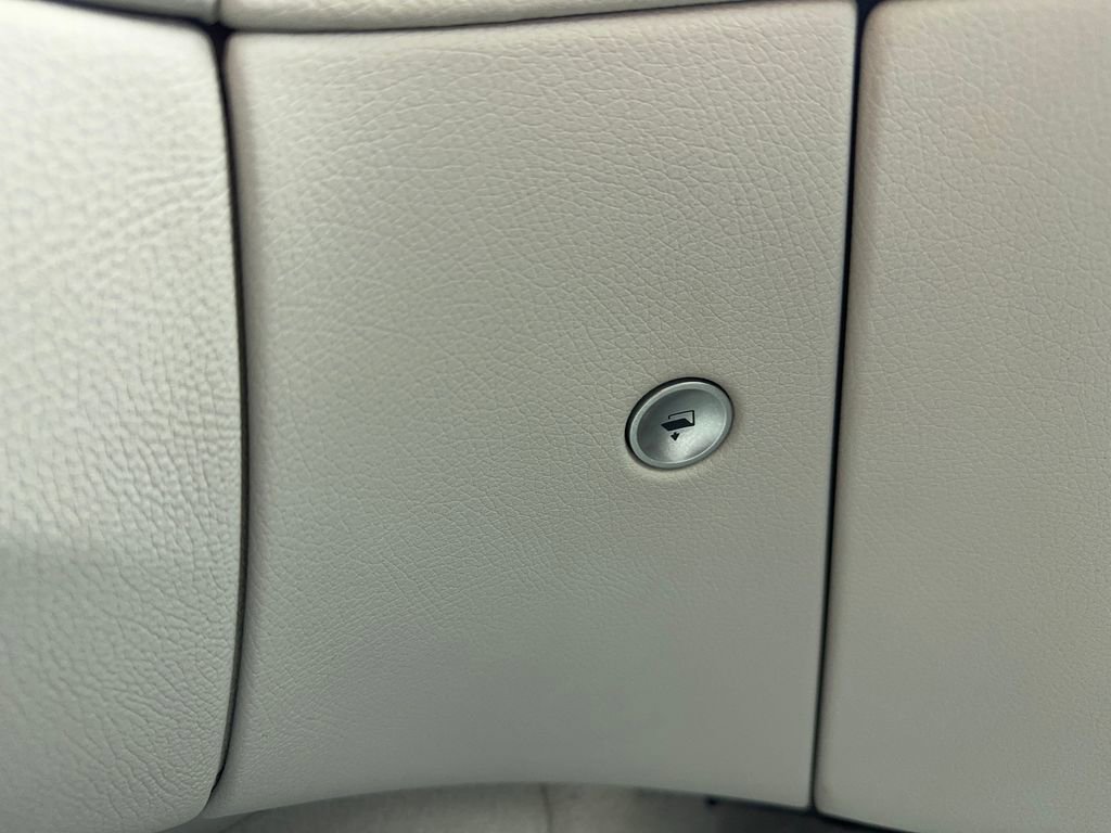 Used 2023 Mercedes-Benz EQE 500 4MATIC Sedan image 37