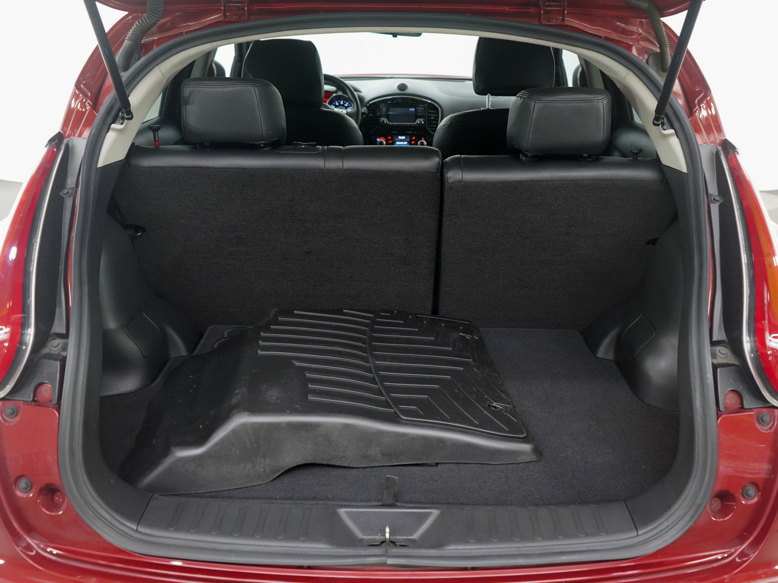 Used 2015 Nissan Juke SV w/ Cold Weather Package image 18