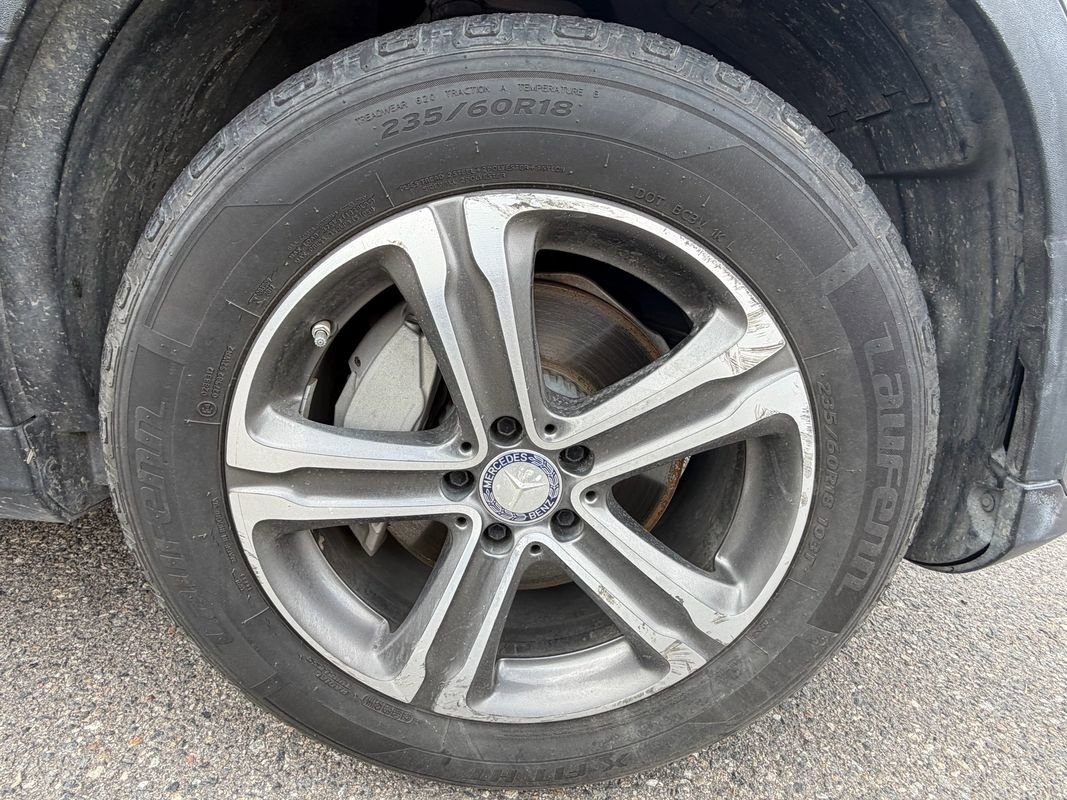 Used 2016 Mercedes-Benz GLC 300 4MATIC image 38