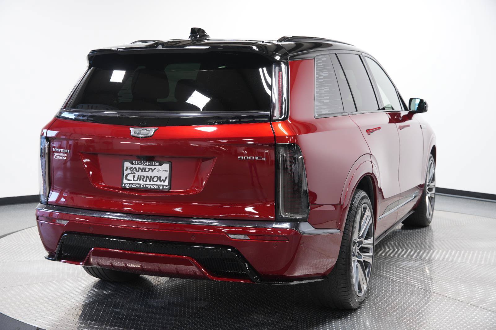Used 2026 Cadillac Vistiq Platinum w/ LPO, Floor Liner Package AWD/4WD image 12
