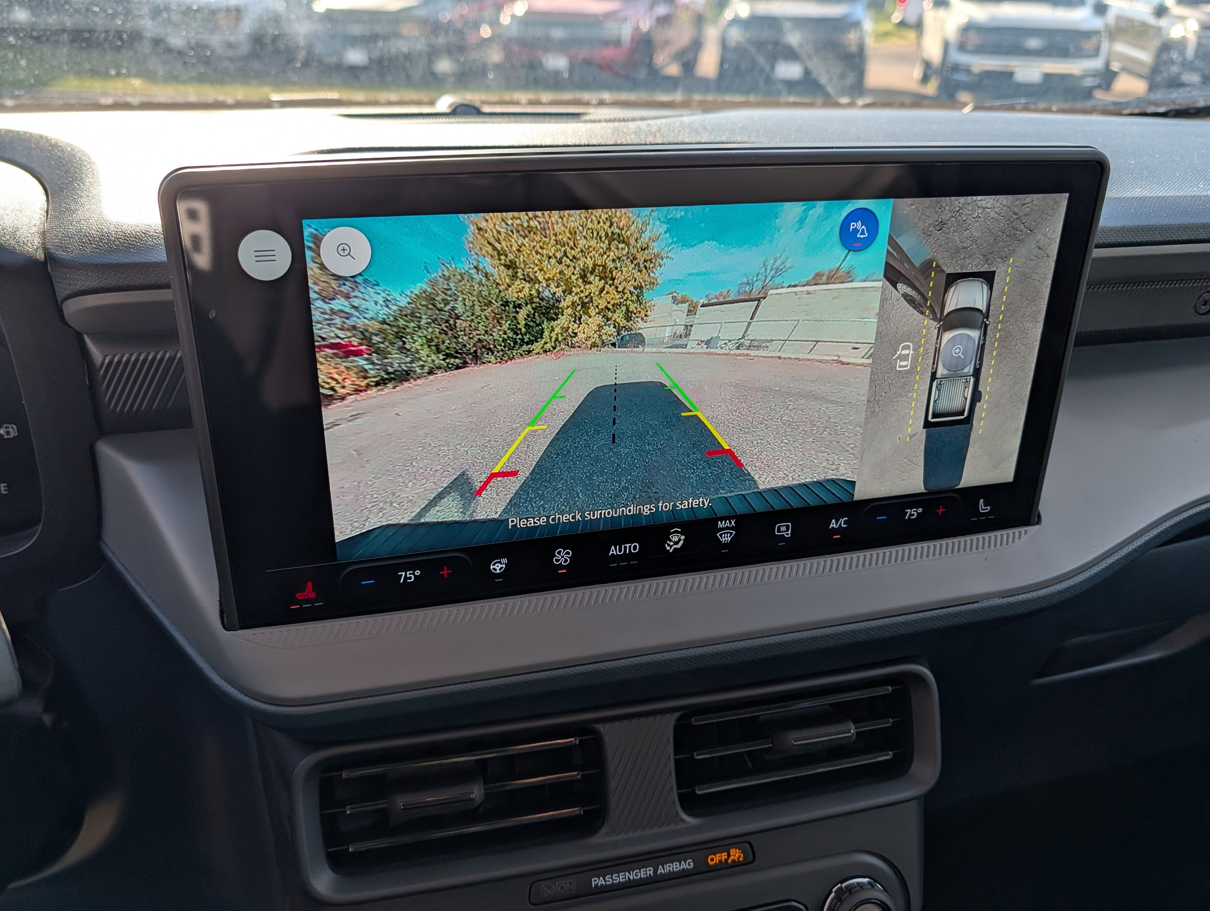 New 2025 Ford Maverick Lariat w/ Black Appearance Package image 10