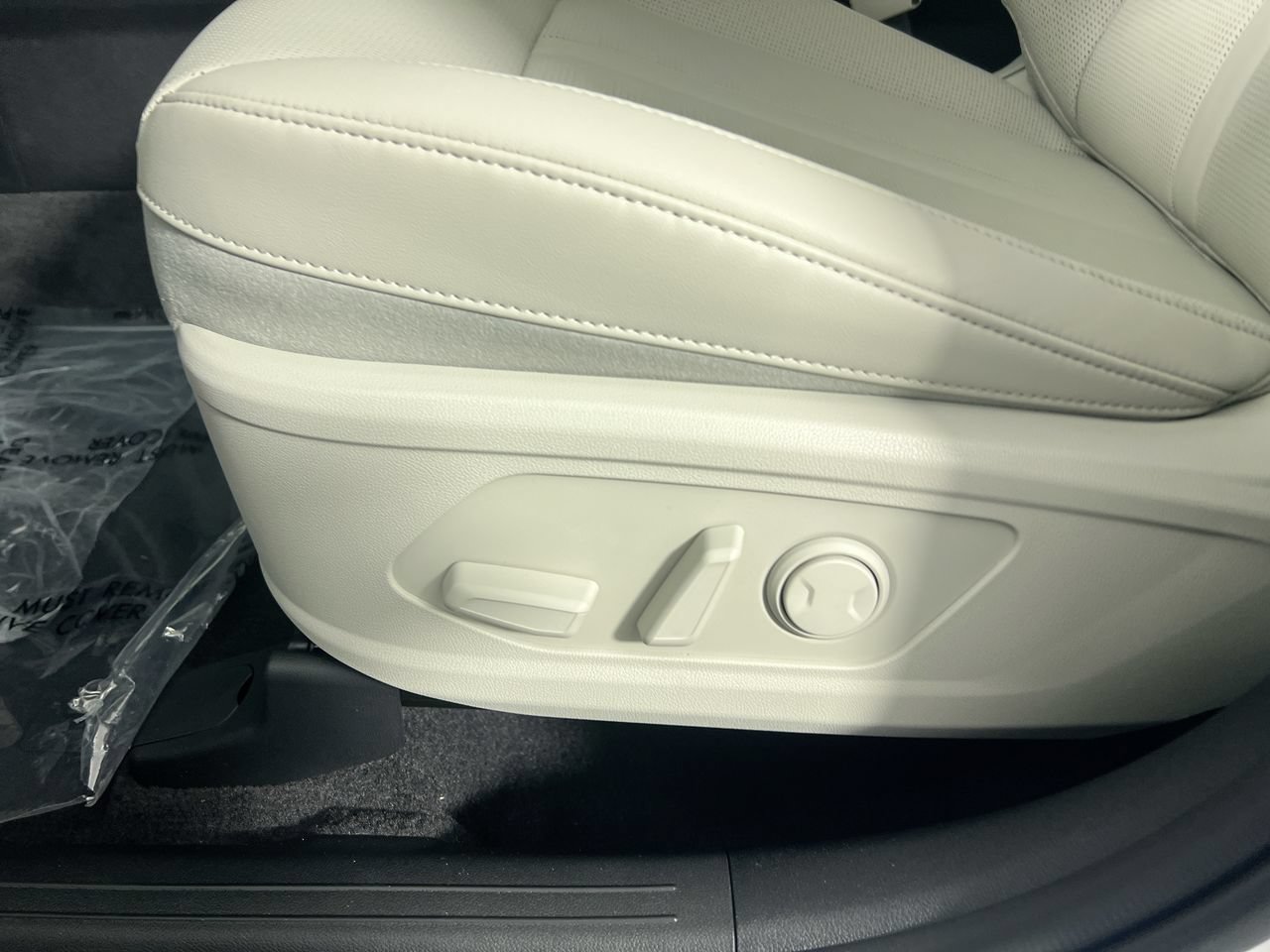 New 2026 Kia Sorento S FWD image 13