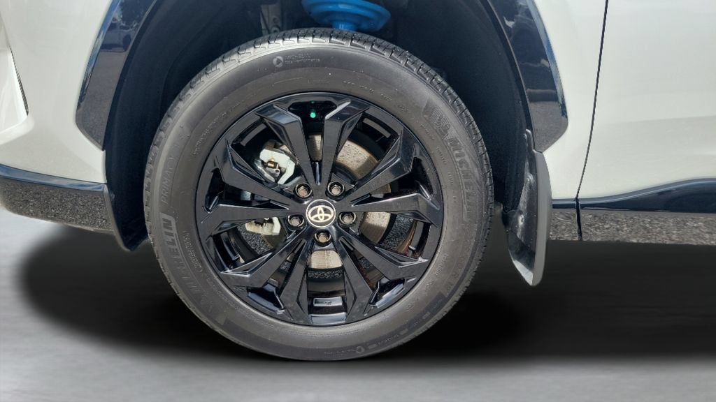 Certified 2024 Toyota RAV4 XSE AWD/4WD image 25