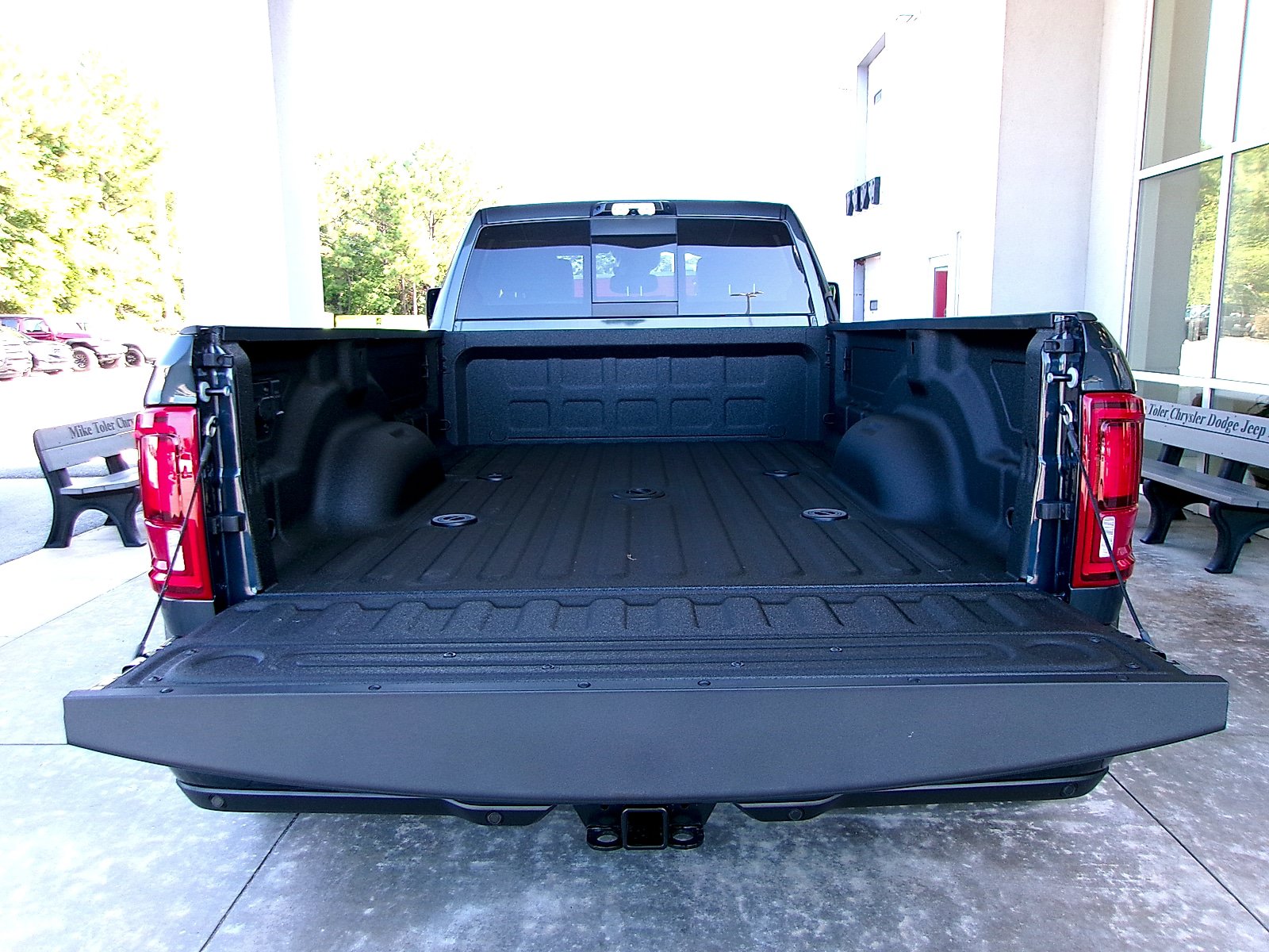 New 2026 RAM 3500 Laramie w/ Night Edition AWD/4WD image 19