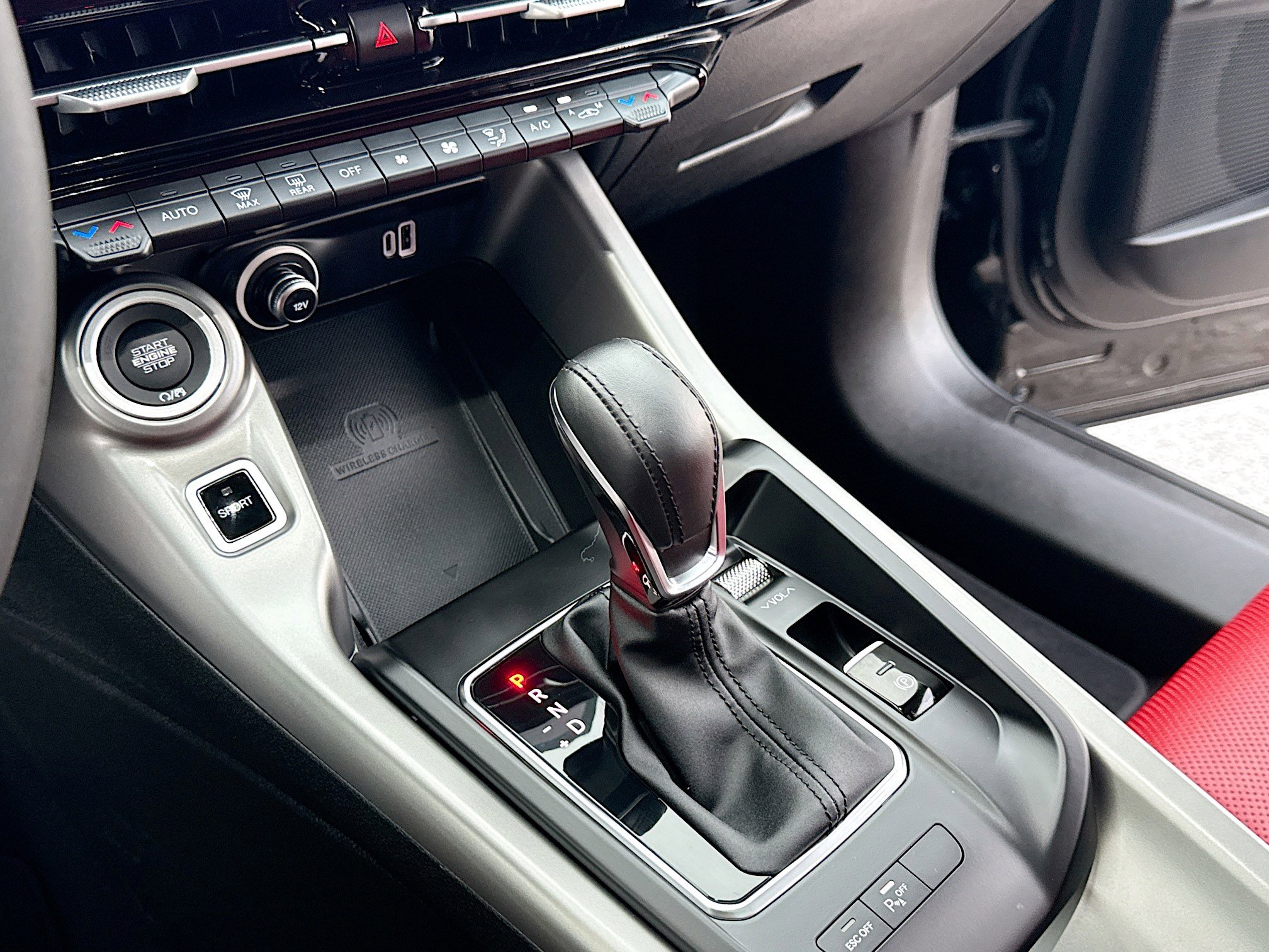 Used 2024 Dodge Hornet R/T Plus w/ R/T Blacktop Package image 11