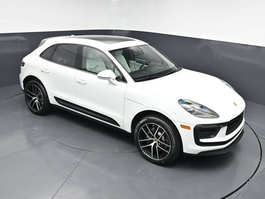 New 2026 Porsche Macan AWD/4WD image 19