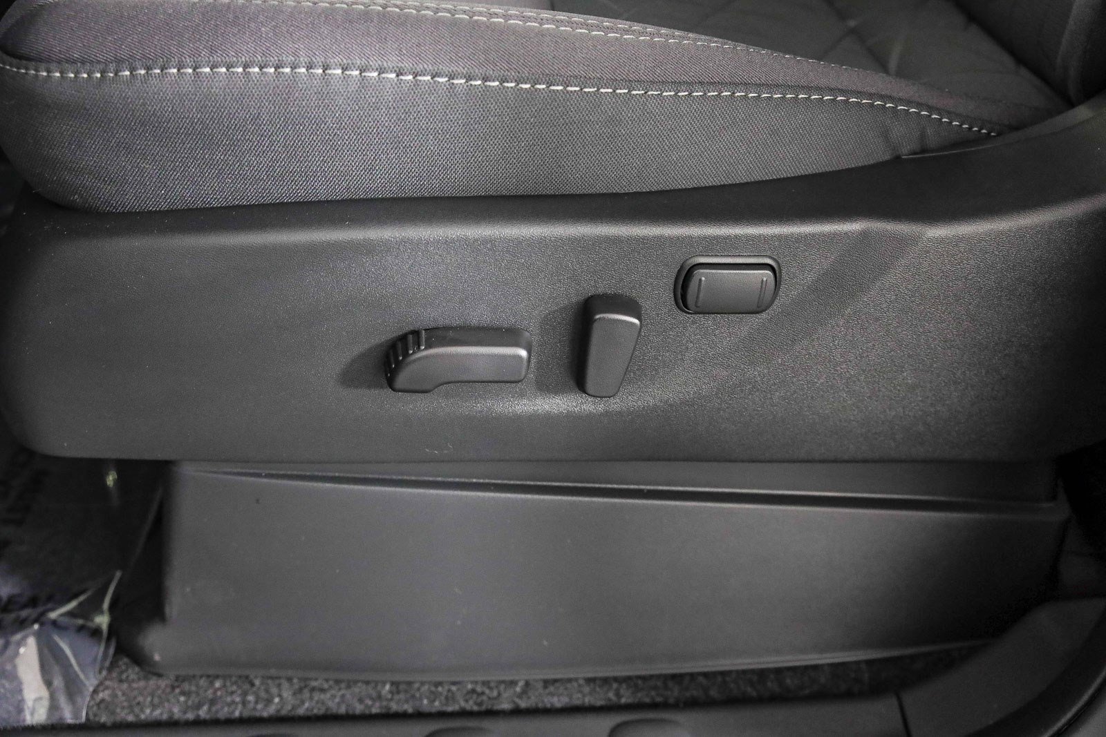 New 2025 Nissan Frontier SV w/ SV Convenience Package image 21
