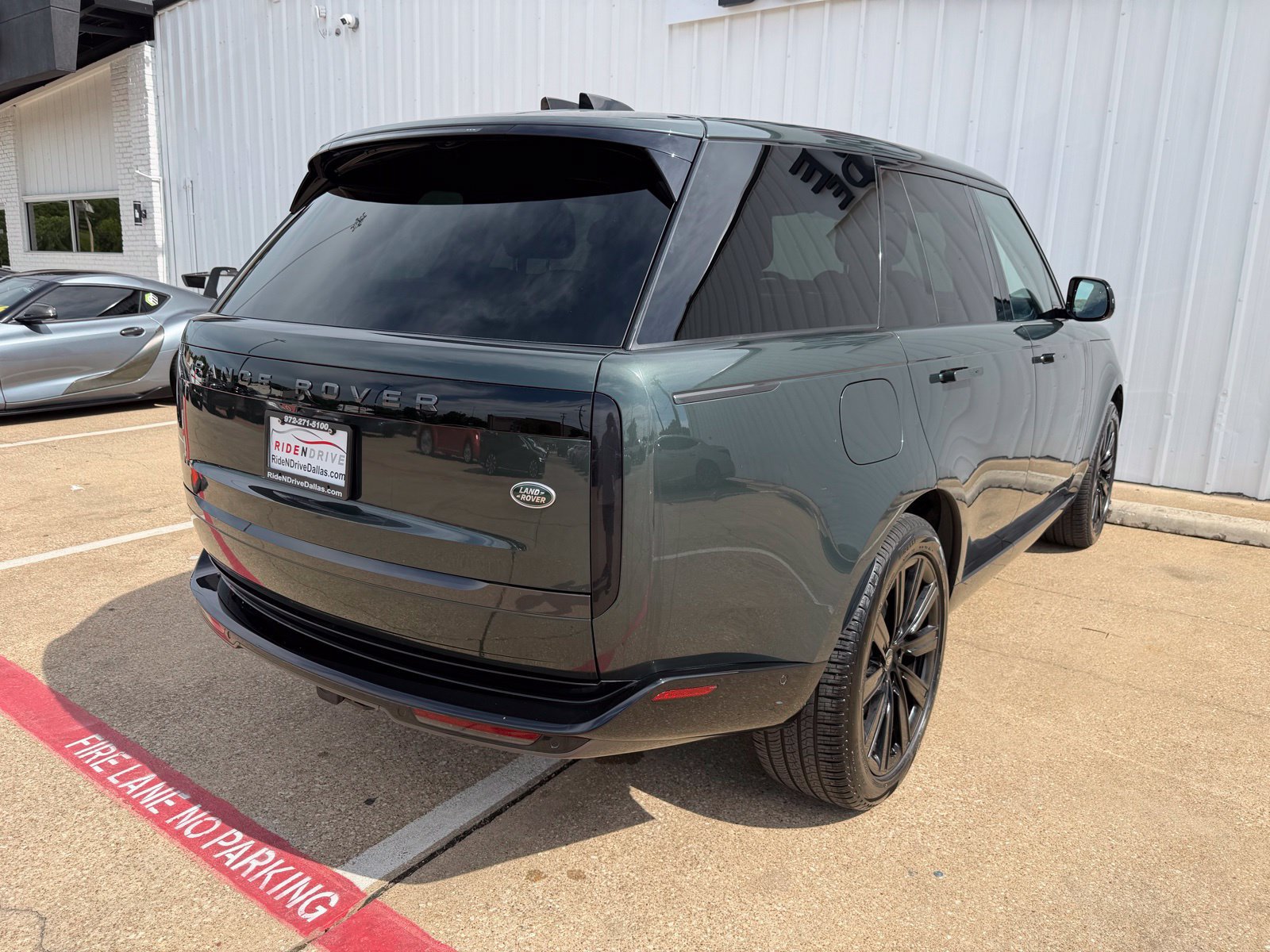 Used 2023 Land Rover Range Rover SE AWD/4WD image 7