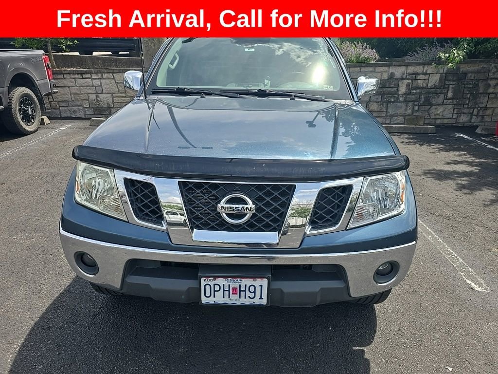 Used 2013 Nissan Frontier SL AWD/4WD image 2