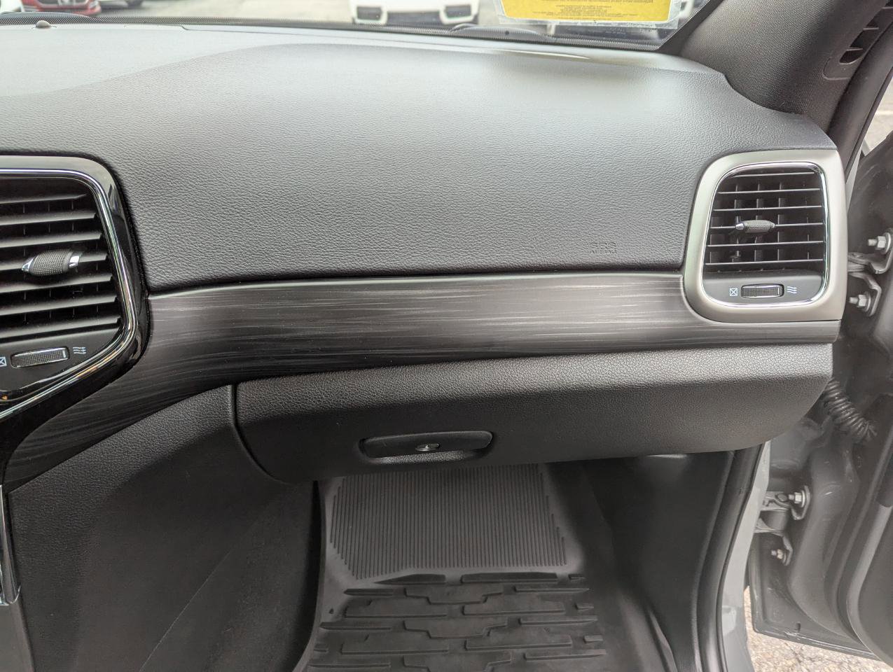 Used 2020 Jeep Grand Cherokee Altitude AWD/4WD image 35