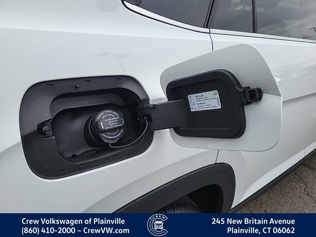 Certified 2022 Volkswagen Atlas Cross Sport SE w/ Panoramic Sunroof Package image 33