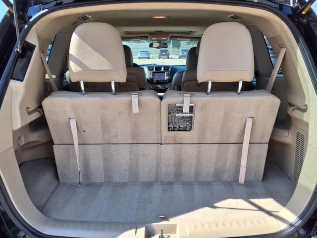 Used 2011 Toyota Highlander Limited AWD/4WD image 25