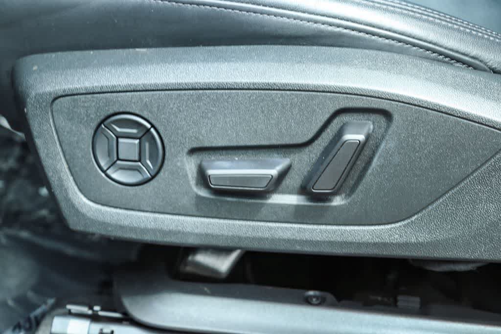 Used 2023 Audi Q3 2.0T Premium w/ Convenience Package AWD/4WD image 18