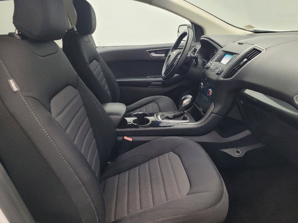 Used 2016 Ford Edge SE image 21