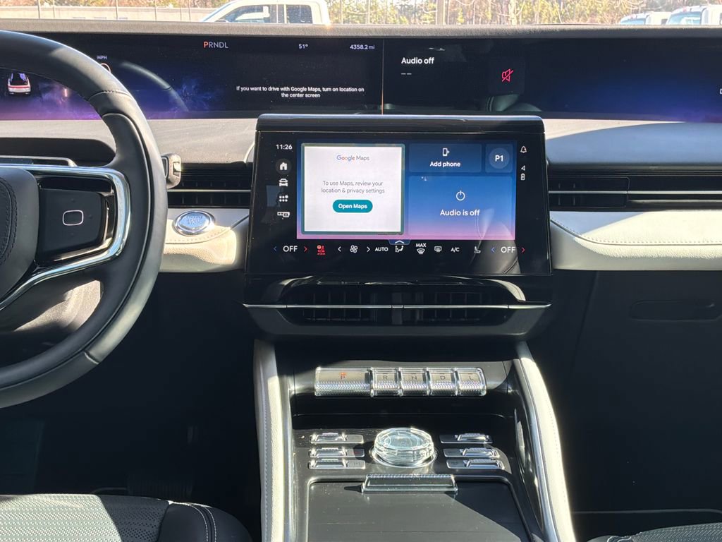 Used 2025 Lincoln Nautilus Reserve image 17