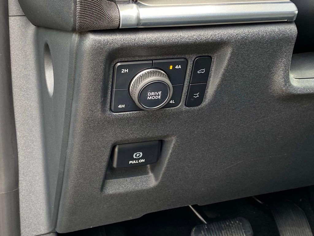 Used 2025 Ford Expedition Platinum AWD/4WD image 12