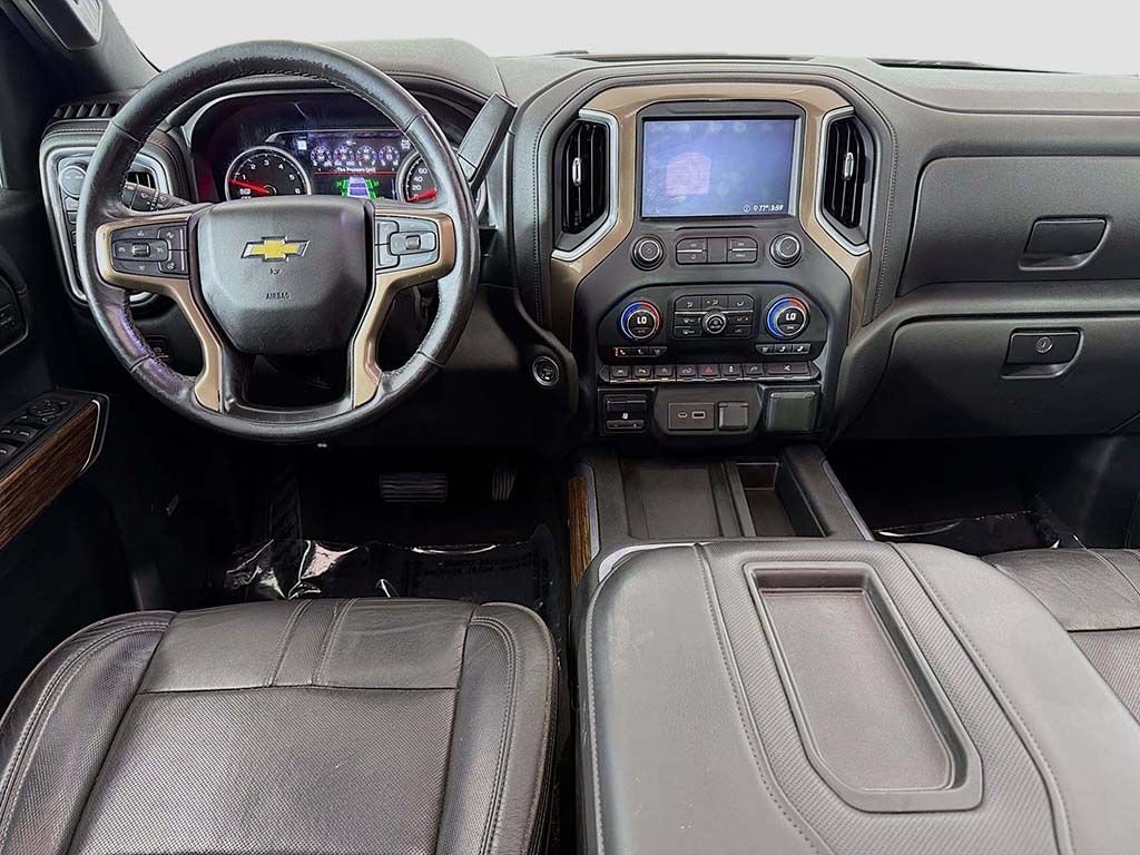 Used 2020 Chevrolet Silverado 1500 High Country w/ Technology Package AWD/4WD image 32