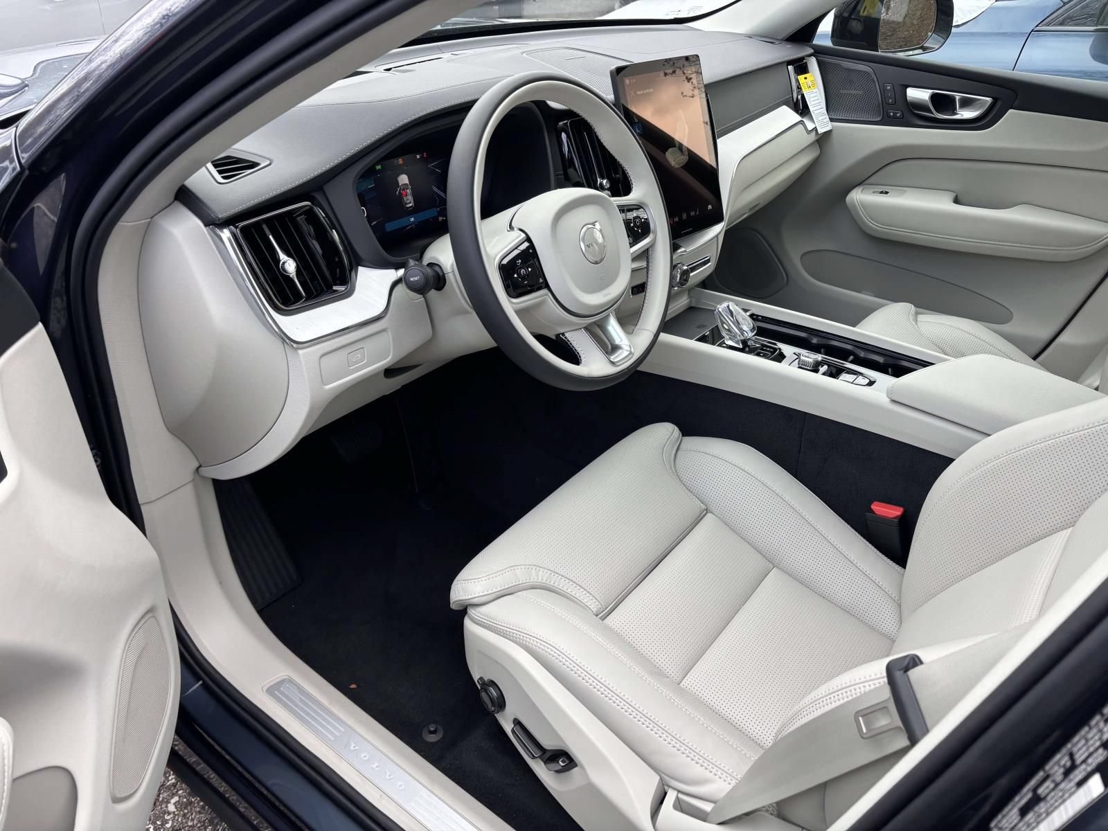 New 2026 Volvo XC60 B5 Ultra w/ Protection Package Premier AWD/4WD image 21