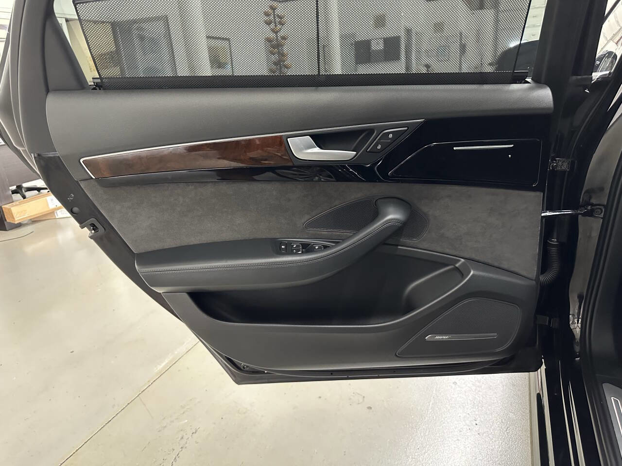Used 2017 Audi A8 L 3.0T image 12