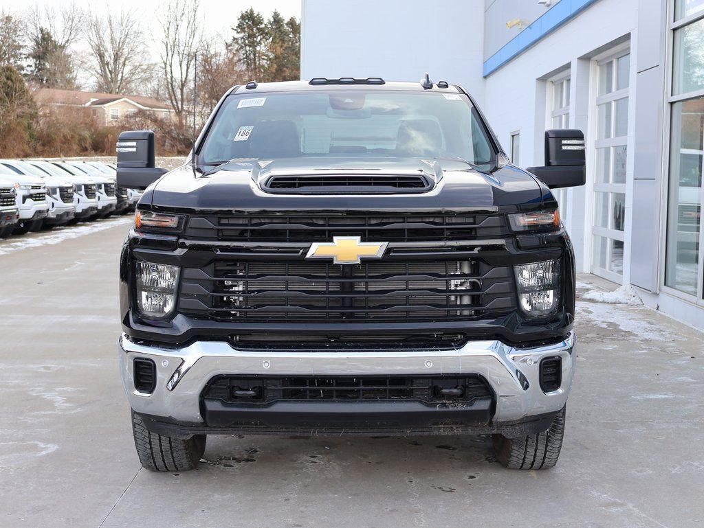 New 2026 Chevrolet Silverado 3500 W/T AWD/4WD image 5
