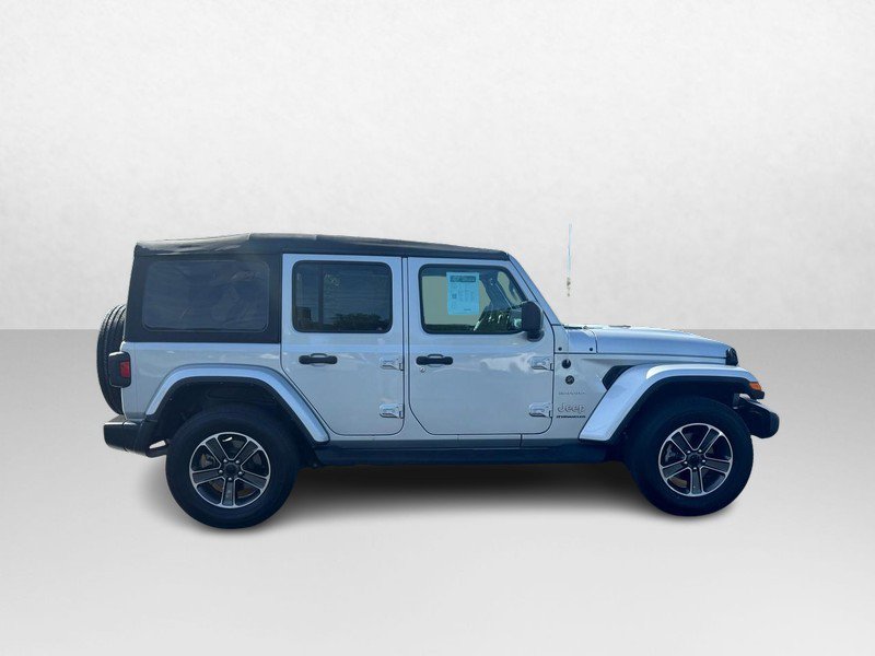 Used 2023 Jeep Wrangler Unlimited Sahara AWD/4WD image 2