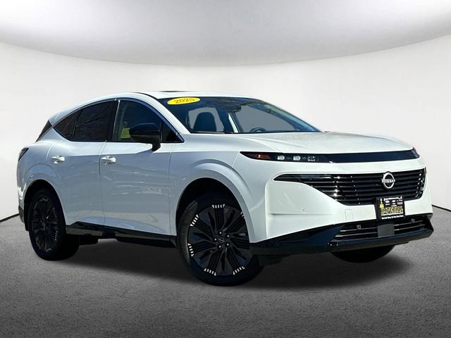 Used 2025 Nissan Murano Platinum w/ Cargo Package image 2