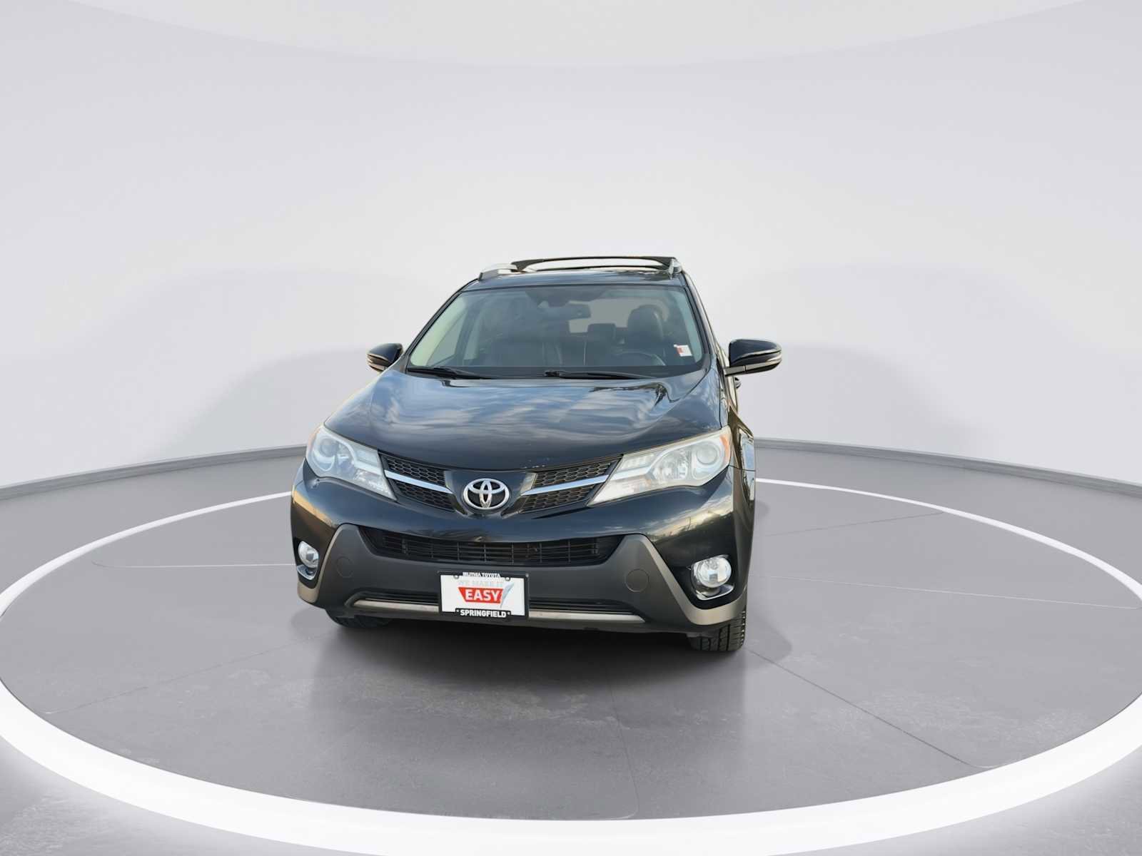 Used 2015 Toyota RAV4 Limited w/ Technology Package image 3