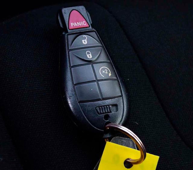 Used 2020 Jeep Cherokee Latitude w/ Cold Weather Group image 26