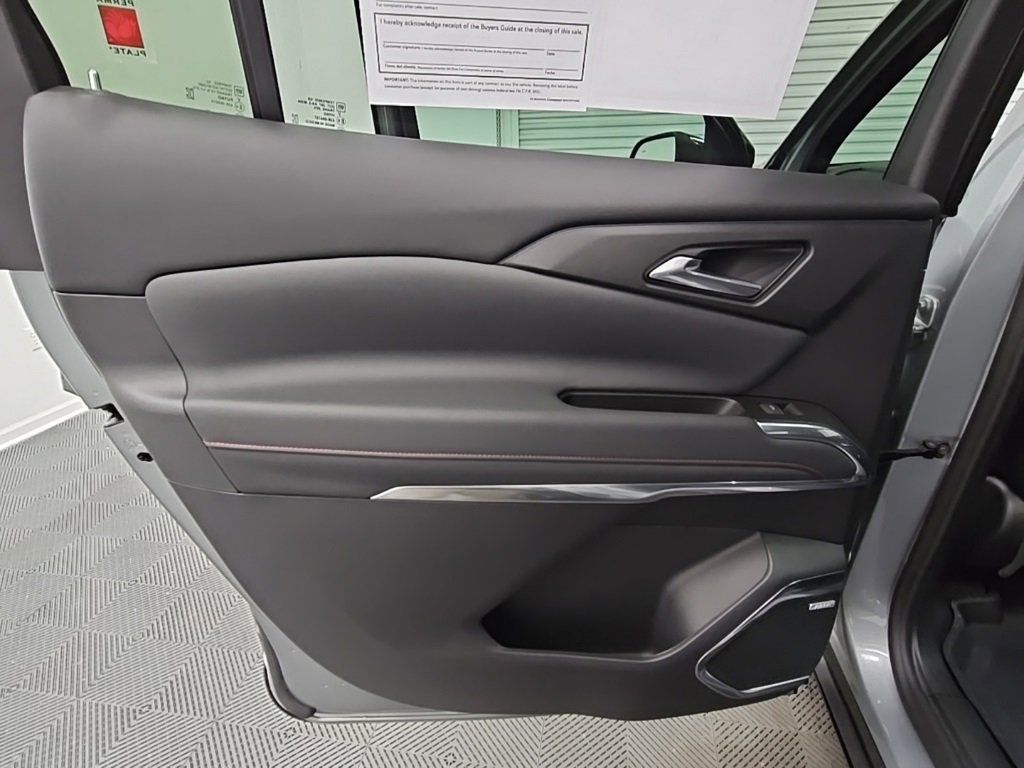 Used 2024 Chevrolet Traverse RS w/ LPO, Floor Liner Package image 36