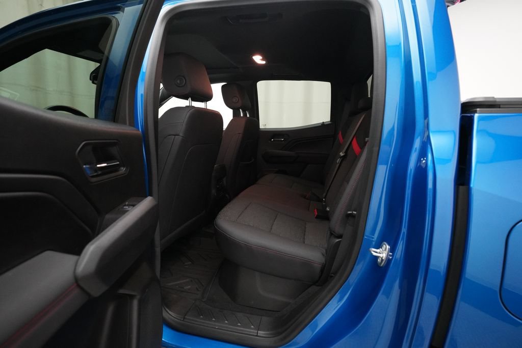 Used 2024 Chevrolet Colorado Z71 w/ Z71 Convenience Package 2 AWD/4WD image 10