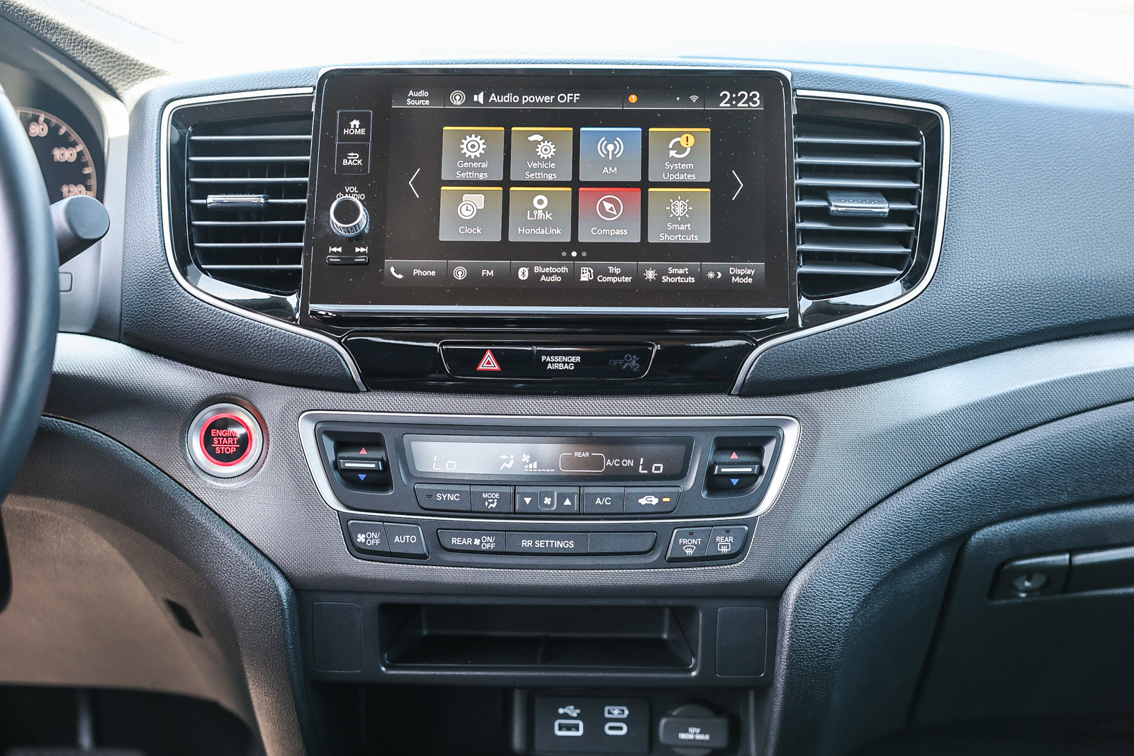 Certified 2025 Honda Ridgeline Sport image 3