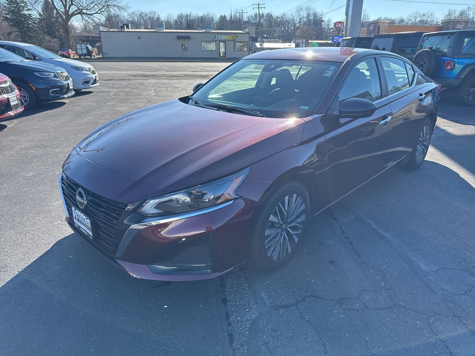 Used 2024 Nissan Altima 2.5 SV image 3