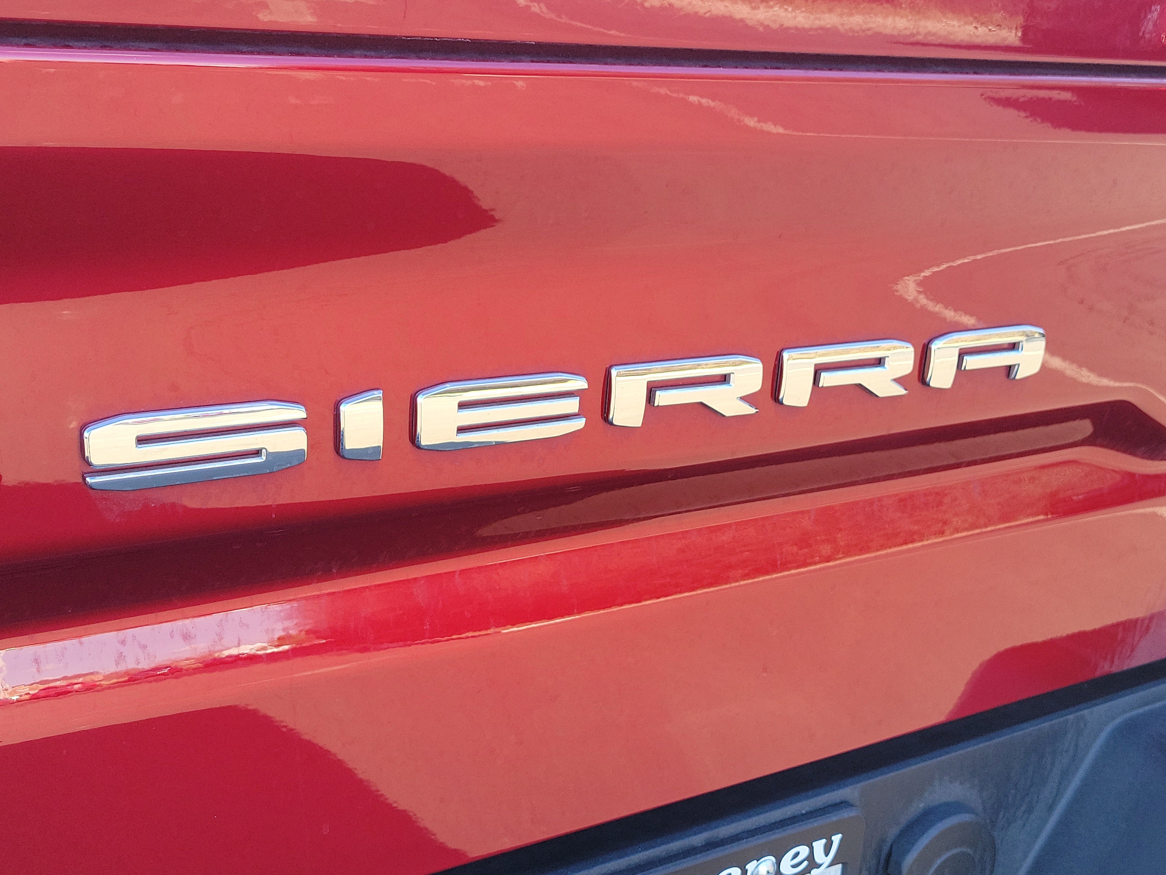 Certified 2025 GMC Sierra 1500 AT4 w/ AT4 Premium Package image 7