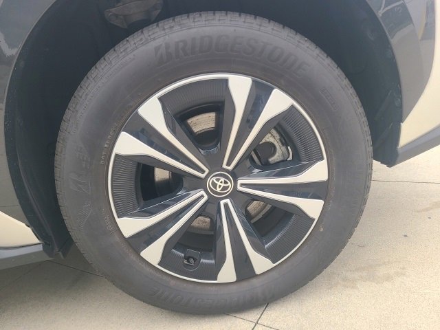 Used 2024 Toyota bZ4X XLE image 11