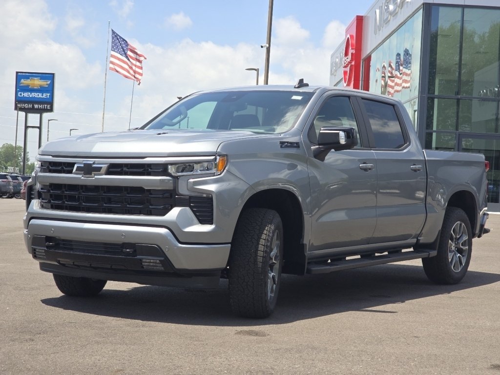 New 2026 Chevrolet Silverado 1500 RST w/ RST All Star Premium Package AWD/4WD image 10